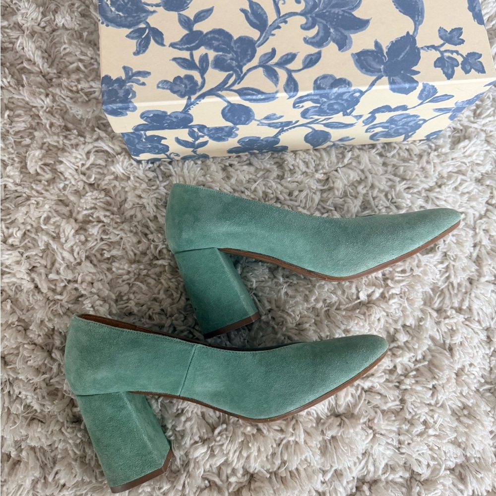 Sezane Sage Green Block Heel Pumps - Picture 4 of 13